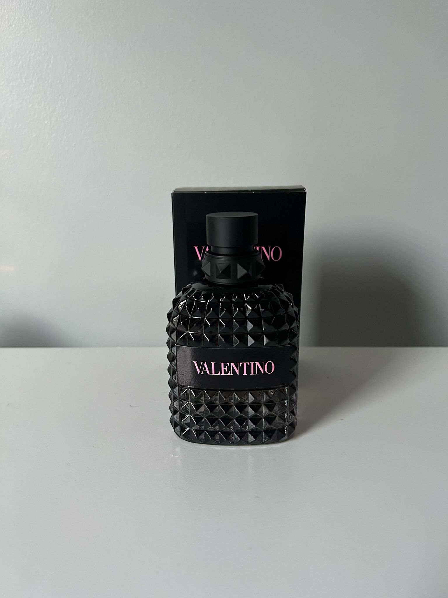 Valentino Uomo Born in Roma