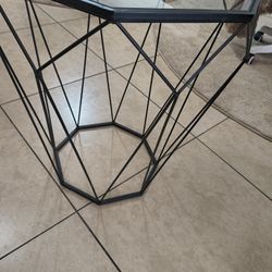 Geometric Table