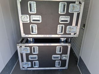 For L'Acoustics syva s low with baseplate road case custom like new