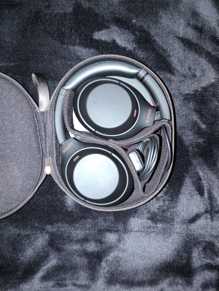 Sony WH-1000XM4 Headphones