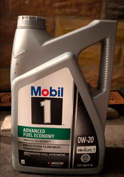 Mobil 1 Advanced Fuel Economy 0W-20 Motor Oil 5qt