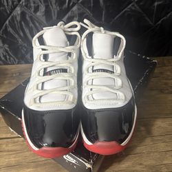 Jordan 11 low concord bred