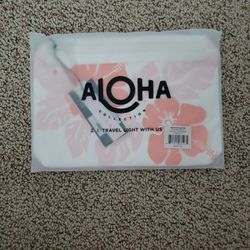 NWT Aloha Collection Small pouch