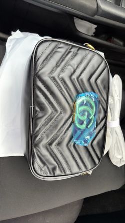 Hermosa cartera de mujer nueva