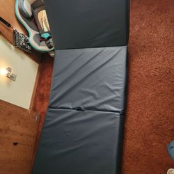 2 Sleeping Mats