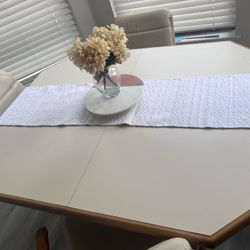 Country Style Kitchen Table 