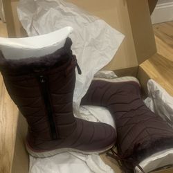 🥾 Brand New L.L. Bean Burgundy Winter Boots – Women’s Size