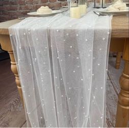 5 White pearl beaded tulle table runners