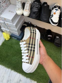 Women’s designer shoes