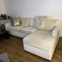 Zgallerie phoenix Sectional W chaise right Arm Couch 