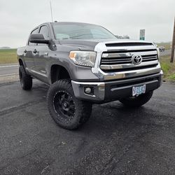 2016 Toyota Tundra CrewMax