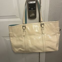 Carteras Coach $60 Cada Una