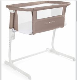 Baby Delight Beside Me™ Dreamer Bassinet | Bedside Sleeper & Baby Bassinet | 8-Position Height Adjustment | 100% GOTS Certified Organic Cotton Fabric 
