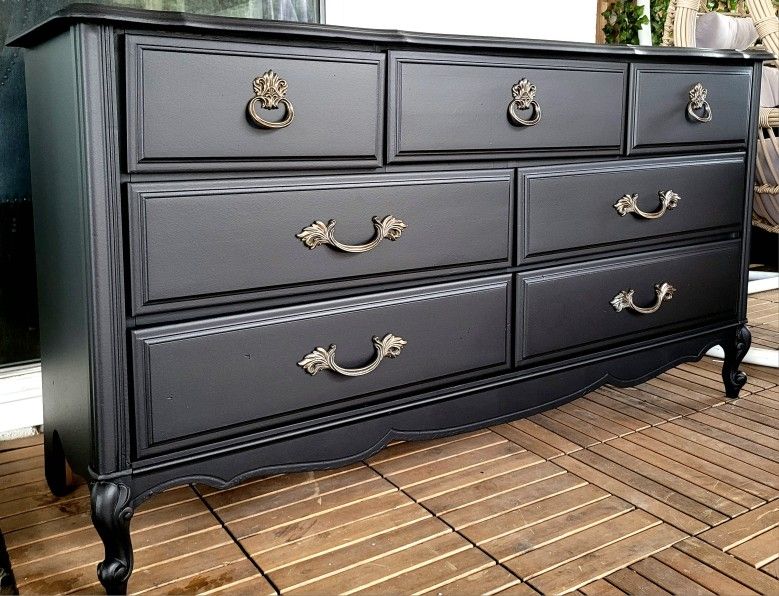 Elegant Dresser.