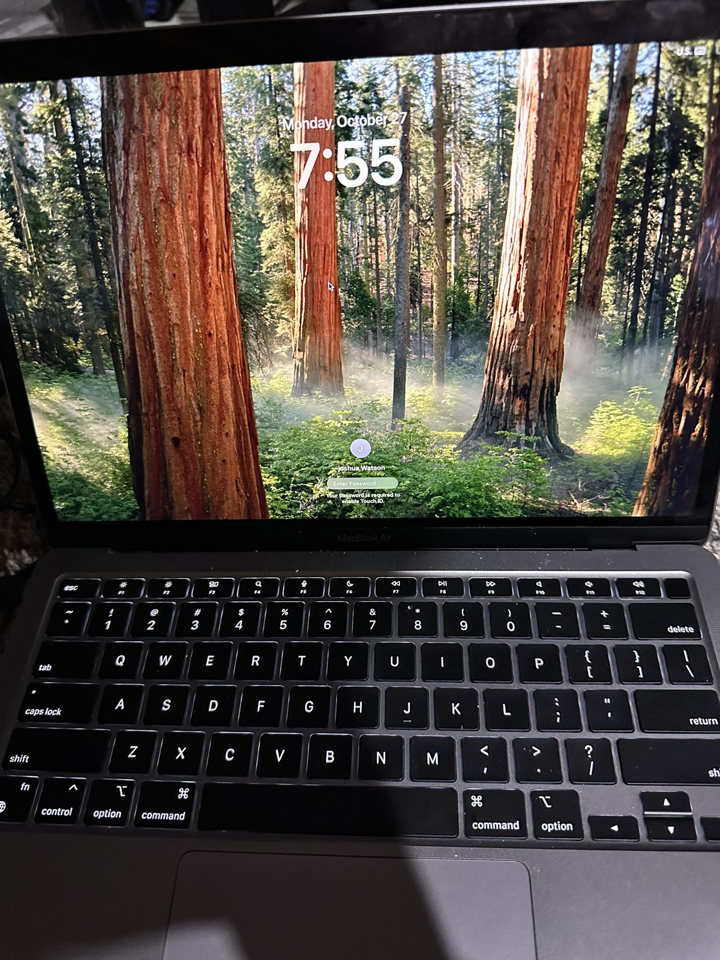 Apple MacBook Air 13" M1 Chip 8GB RAM 256GB SSD Space Gray - Excellent Cond