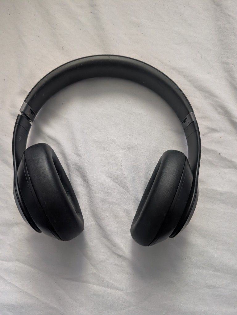 Beats Studio Pro