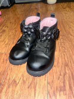 Carter boots size 7