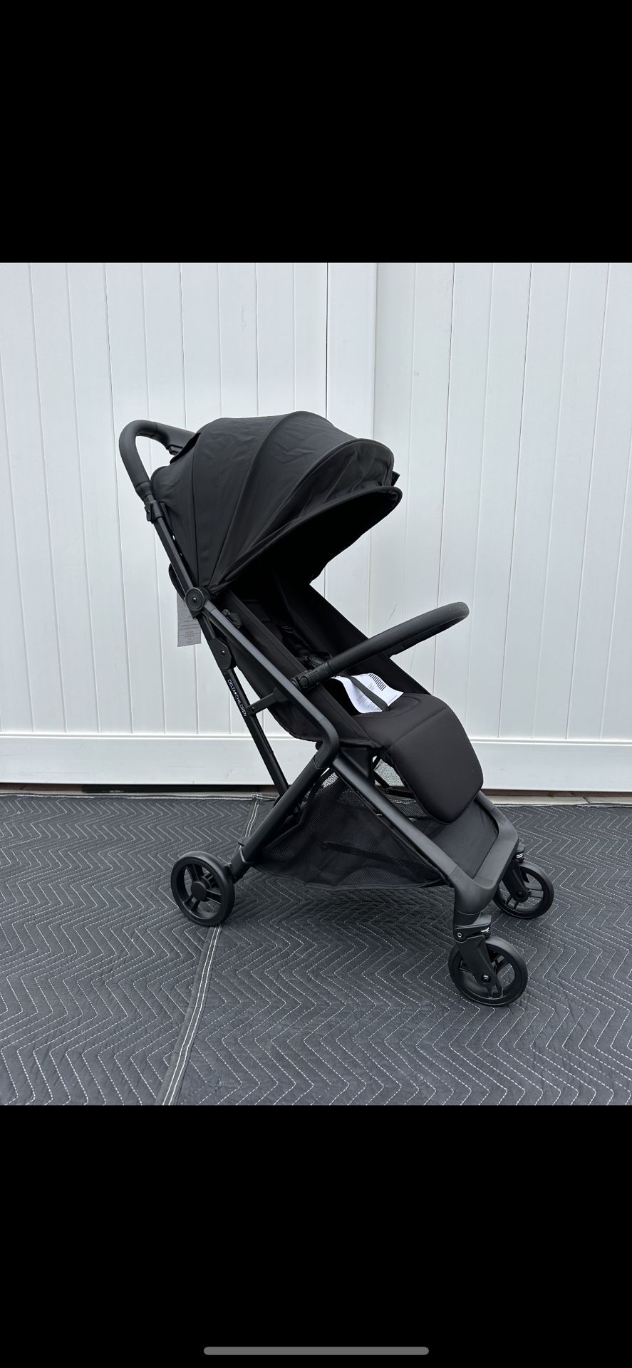 Stroller/ Icon Compact Travel Stroller/ Travel/ Airplane/ Kids/ New