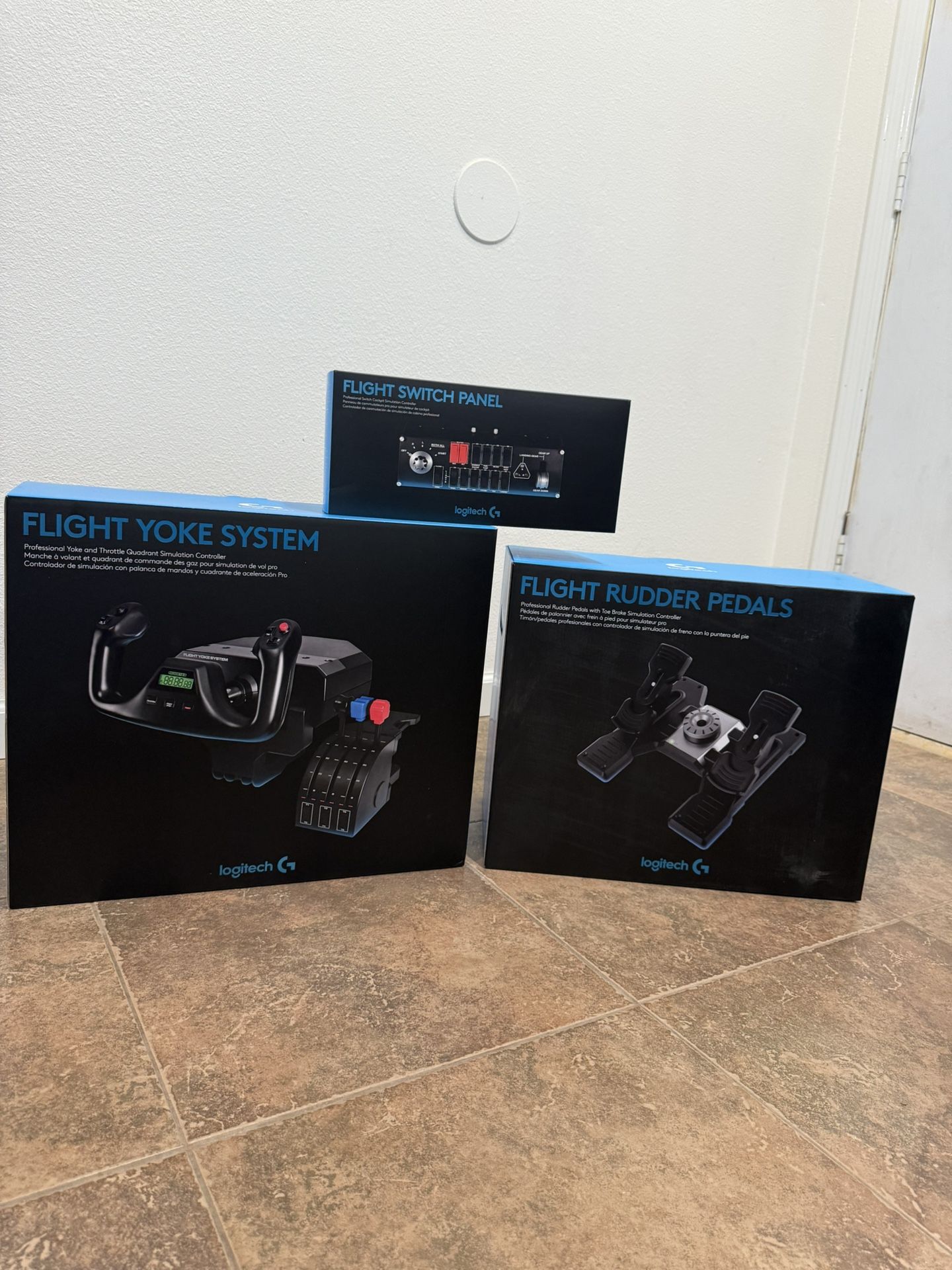 🛫 Logitech G Flight Simulator Setup – Yoke, Rudder Pedals & Switch Panel 🛬