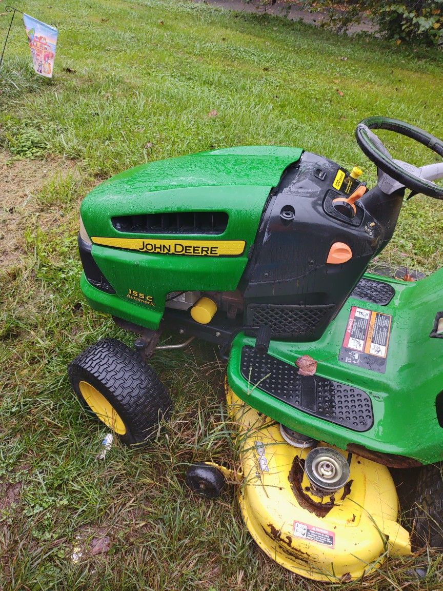 Johndeer Riding Mower