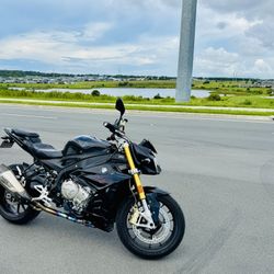 2019 BMW S1000R - 18k mi - Clean FL Title - $9,250
