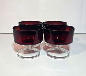 Cadmium Luminarc Cavalier Glass Set of 4 Vintage Ruby Red UV Glow Glassware