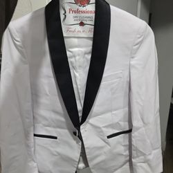 Two  Boys White Suit Size Ages 9 And 11 Each 35$