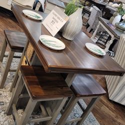 Table With 4 Stools