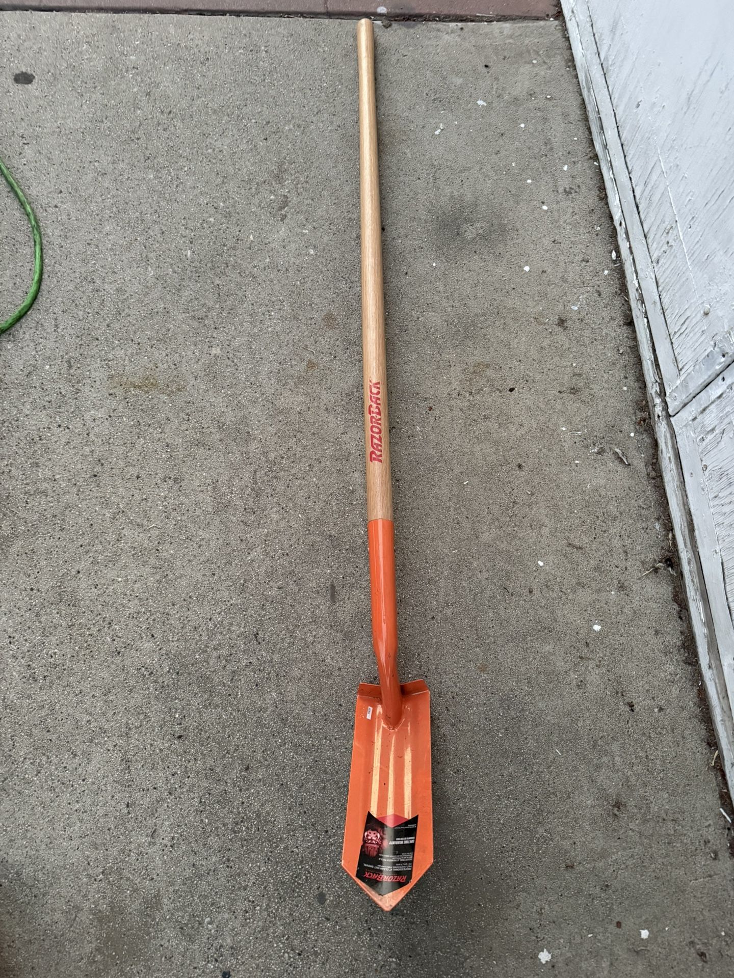 Razorback Ditching Shovel