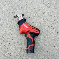 2420-20 Milwaukee  M12 12V Lithium-Ion HACKZALL Cordless Reciprocating Saw with One 1.5Ah Battery,
