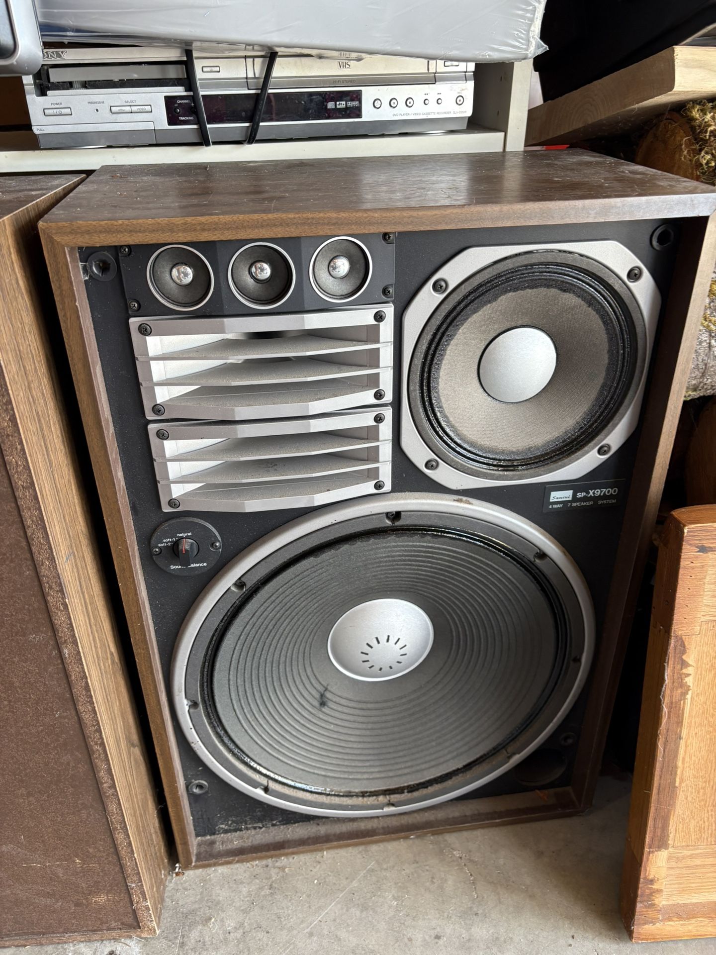 Sansui sp- X9700 Speakers (2 Of Them) 