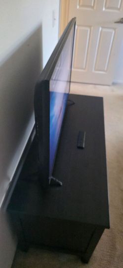 Vizio 33" smart TV