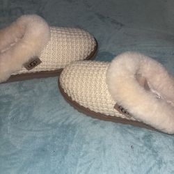 UGG Cluggete Slippers/shoes