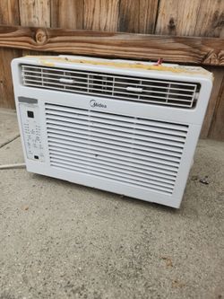 Wall air conditioning