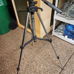 3.5 Foot Professional Folding Tripod