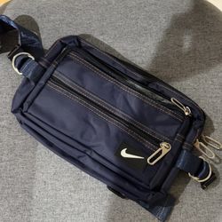 Vintage Nike Side Bag 