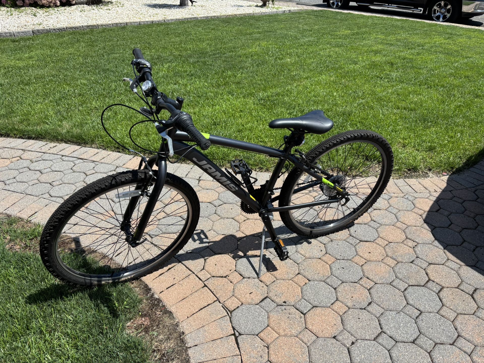 Jamis Trail XR 2022 Mountain Bike