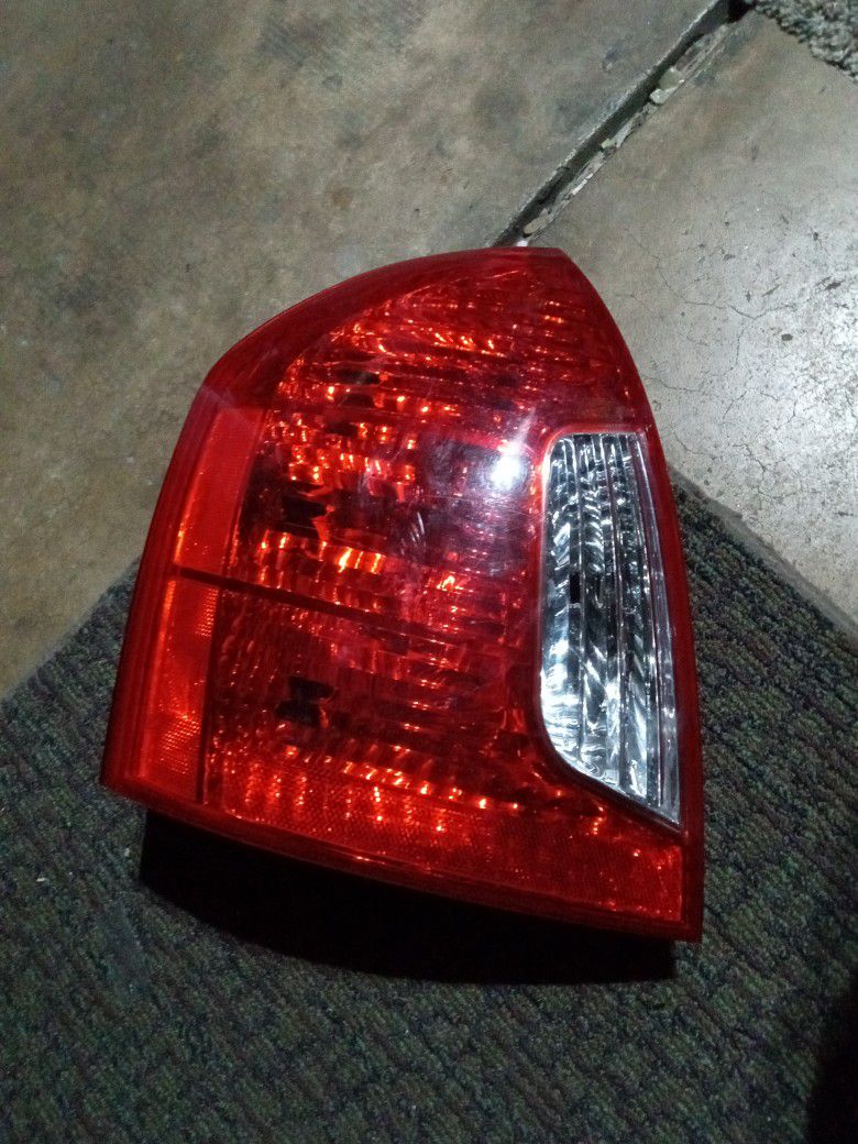 Drivers Side Tail Light For Hyundai Accent 2006 - 2010