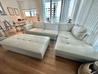 Sectional sofa with ottoman