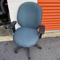 Swivel Chair 