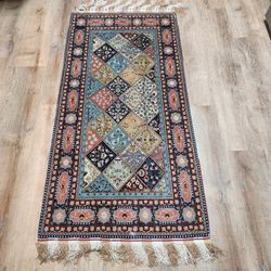 Hand Knoted 100% Silk And Gold Pile And Silk Foundation 2.9x5.6  Persian Qum Design 