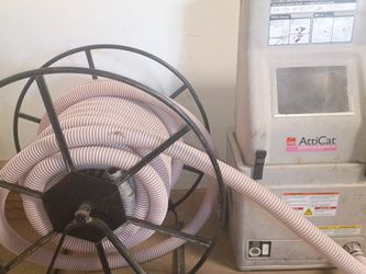 Attic cat Fiberglass insulation blower