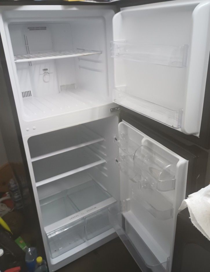 Black Magic Chef Refrigerator