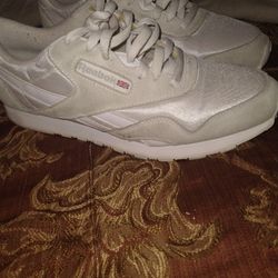 Reebok Shoes Size 10