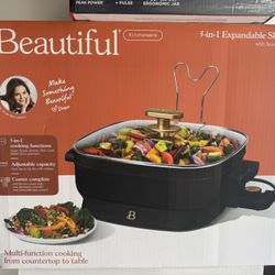 Beautiful electric Skillet 