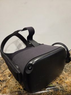 Oculus Meta Quest VR Headset 