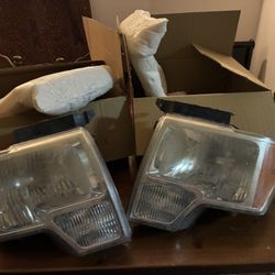 Set Of Headlights for 2010 Ford 150