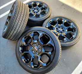 24" GMC Denali Yukon Sierra New 2026 OEM Wheels And Tires