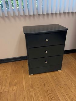 🔥Brand new nightstand 3 drawers