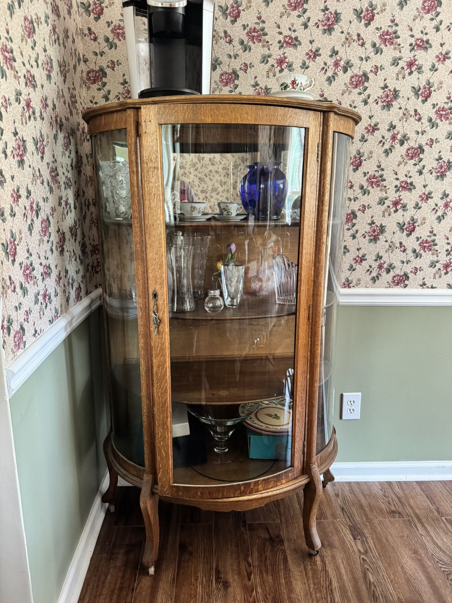 Cabinet / China Cabinet